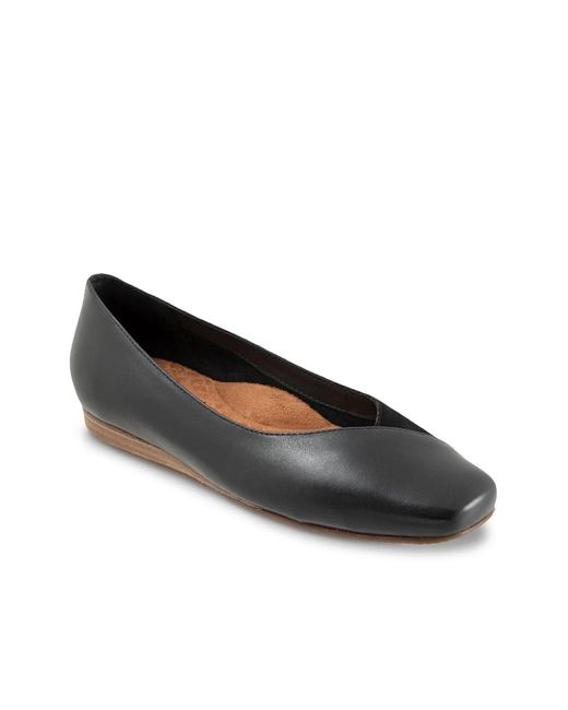 Softwalk® Black Vina Slipon