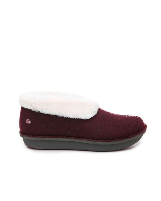 clarks step flow slippers