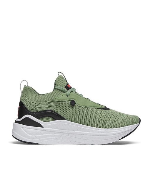 PUMA Softride Stakd Running Shoe in Green Lyst