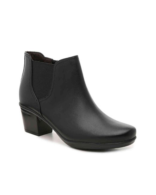 clarks emslie bootie