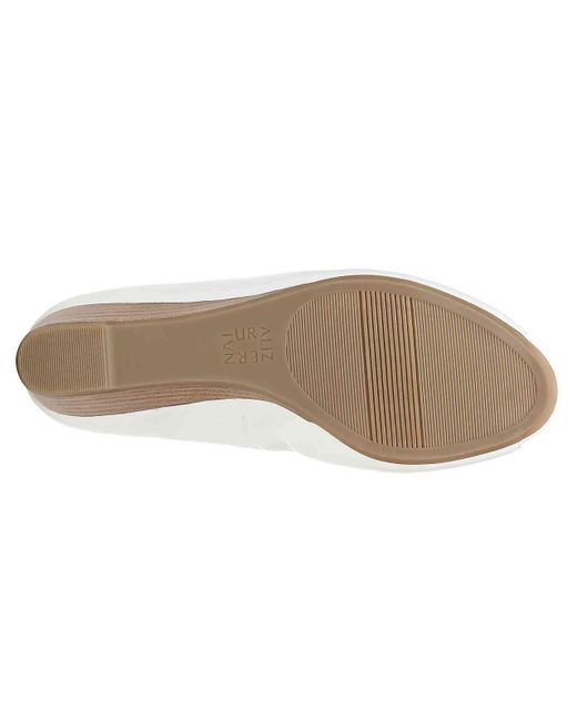 naturalizer contrast wedge pump