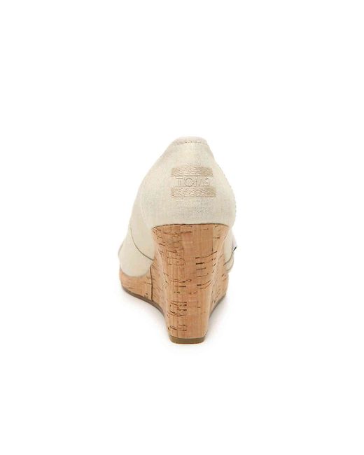 toms wedges pumps