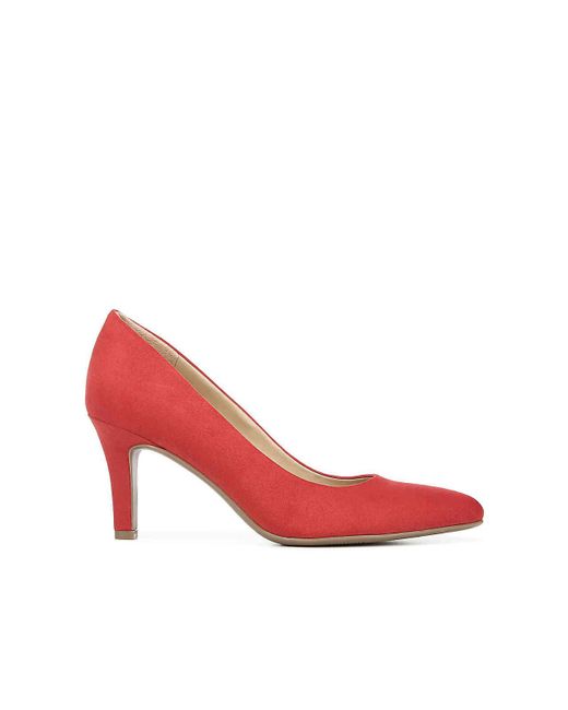 naturalizer red pumps