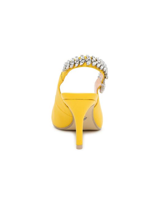 33 Ridiculously Pretty Sneakers For Anyone Who s Sick Of High Heels 33 Ridiculously Pretty Sneakers For Anyone Who s Sick Of High Heels