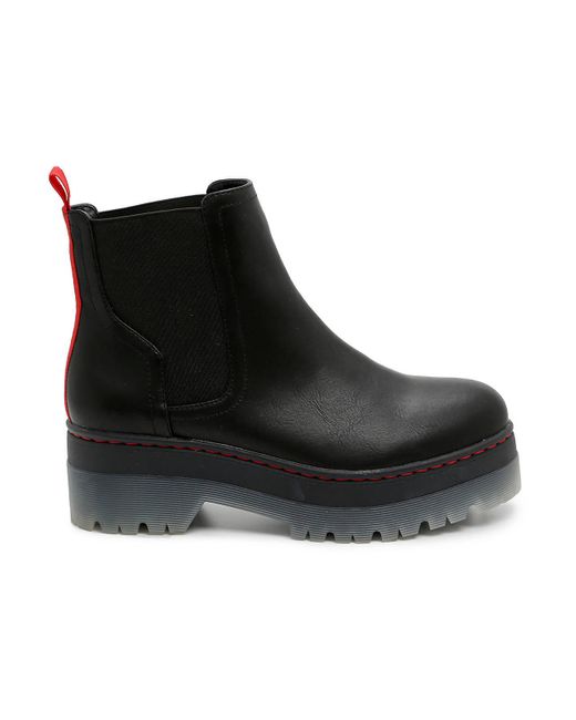mia cayson platform boot