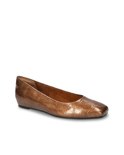 Easy Street Brown Crescent Flat