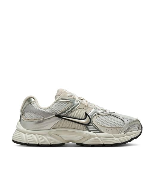 Nike Gray V5 Rnr Sneaker