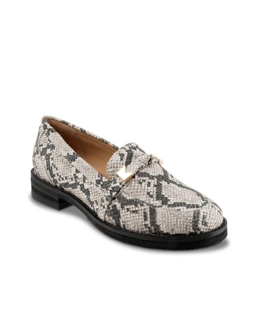 Trotters Black Femi Loafer