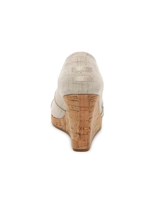 toms classic wedge pump