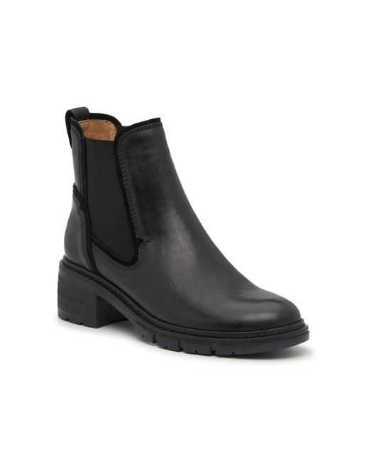 Earth Black Julia Chelsea Boot
