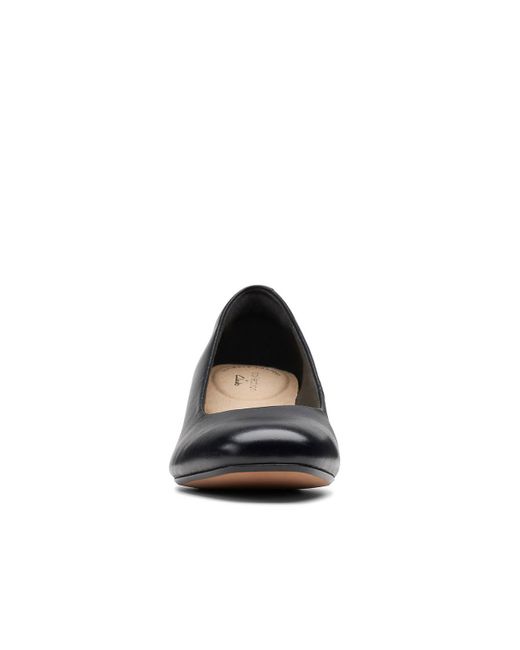 Women's Clarks, Marilyn Leah Pump | Peltz Shoes