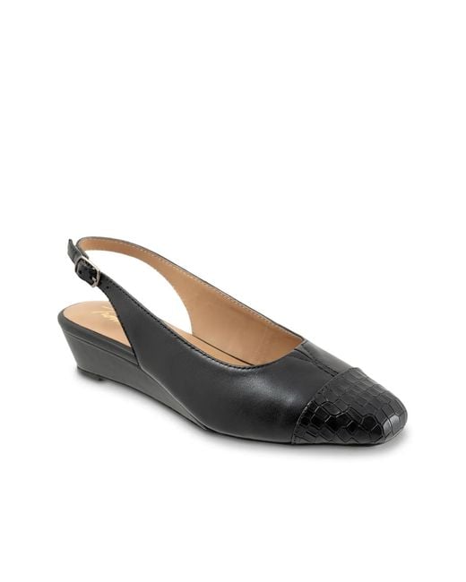 Trotters Black Dea Wedge Pump