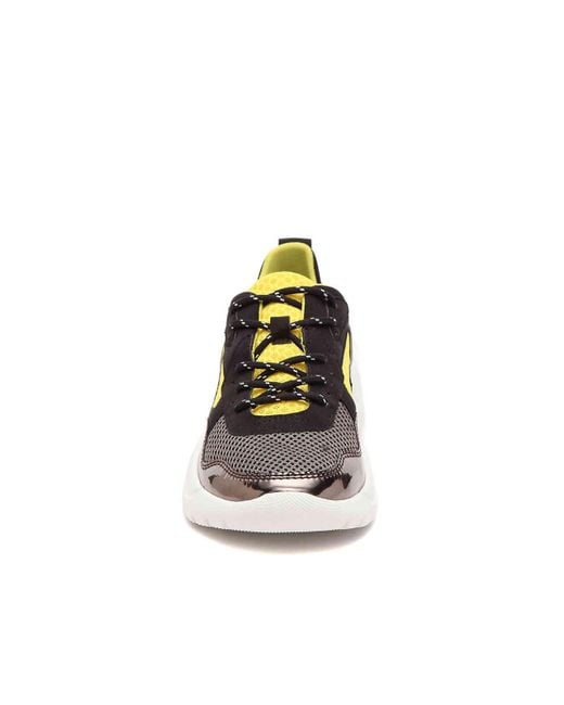 nickie sneakers