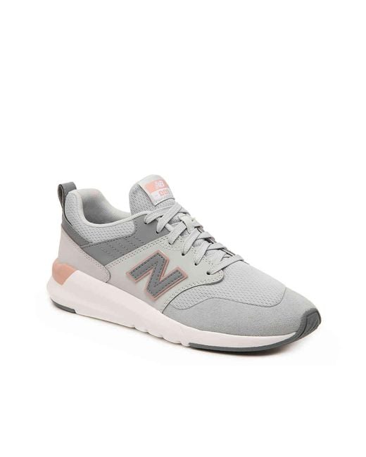 New Balance Gray 009 Sneaker
