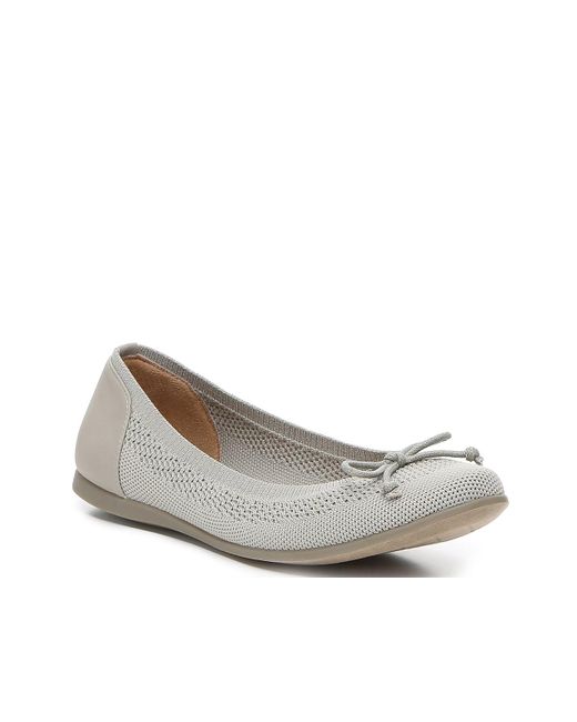 Kelly & Katie Synthetic Bailey Ballet Flat in Taupe (Gray) | Lyst