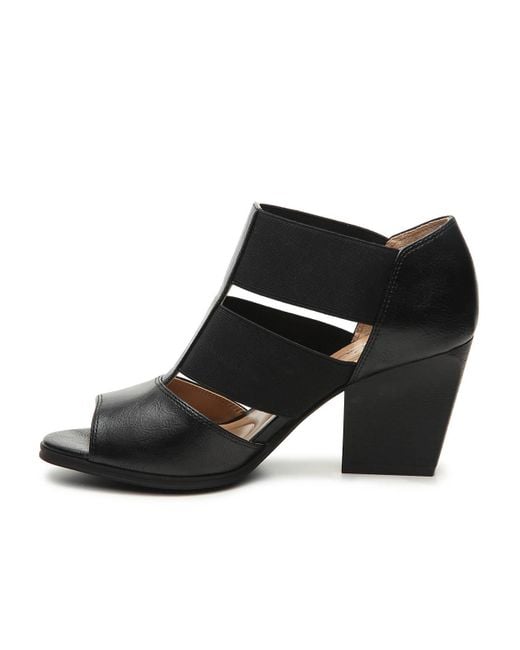 abella wisteria sandal