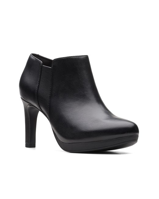 clarks adriel mae platform bootie