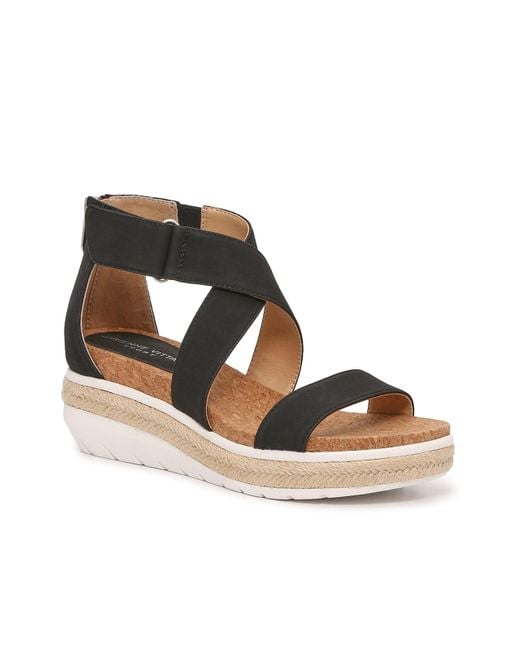Adrienne vittadini store sandals wedge