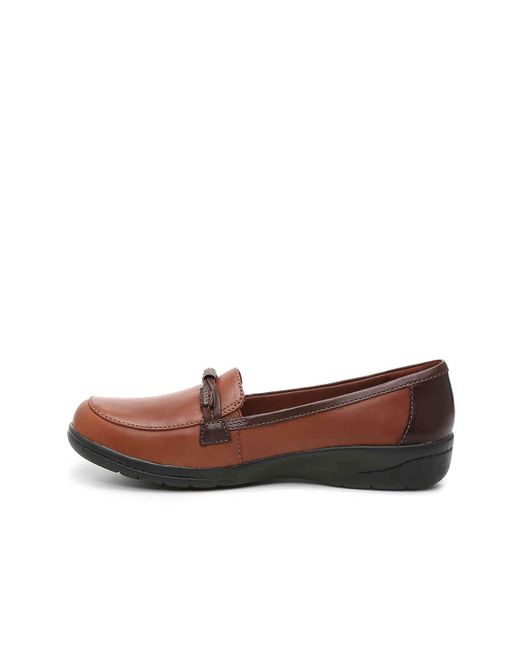 clarks women's cheyn bow loafer