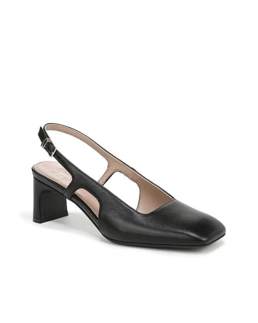 Naturalizer Black Carmen Pump
