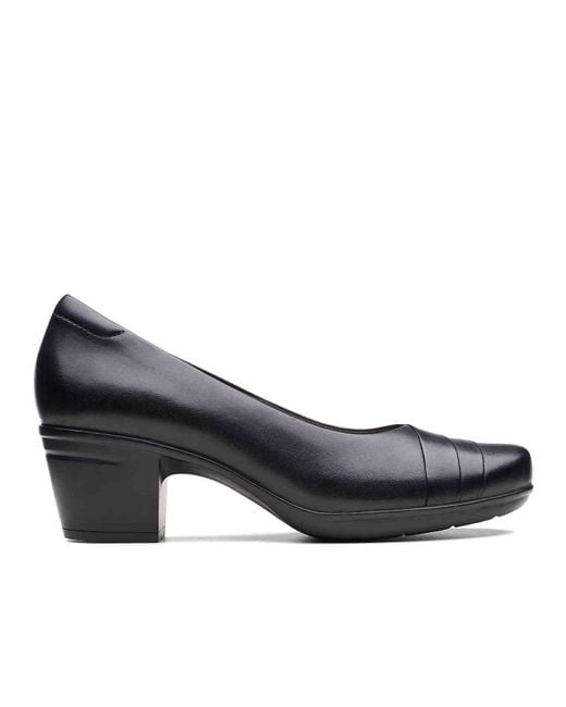 clarks emslie mae pump