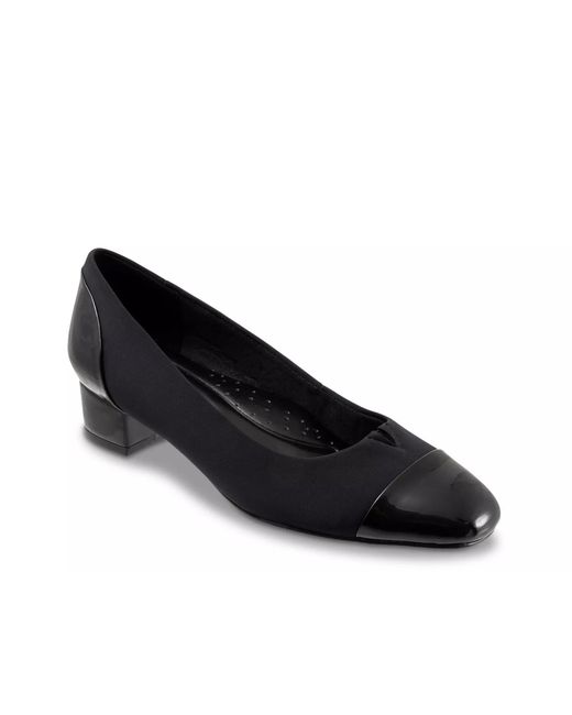 Trotters Black Daisy Pump
