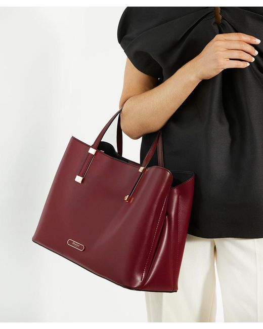 Dune Red Dorry Branded Hardware Tote Bag