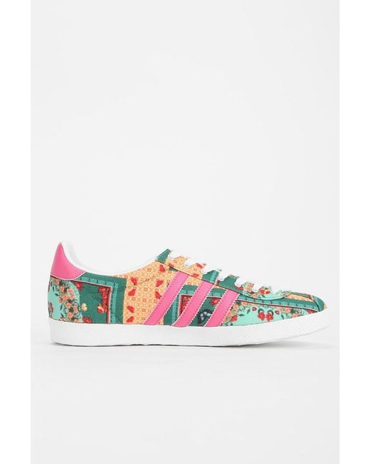 Adidas x farm gazelle top