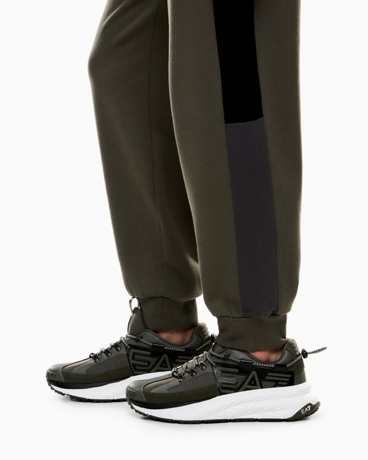 Pantaloni Jogger Athletic Colour Block di EA7 in Green da Uomo