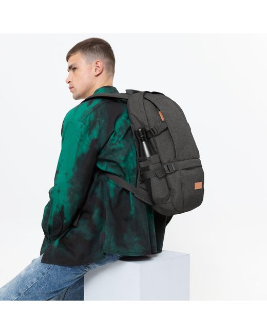 Floid, 100% Polyester di Eastpak in Black