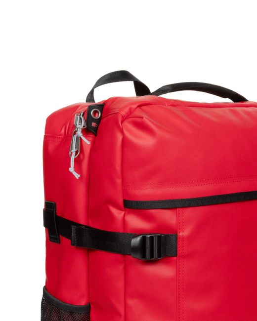 Travelpack, 100% Polyester di Eastpak in Red