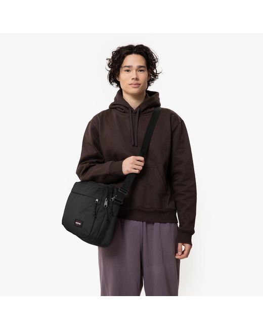 Crosser, 100% Polyester di Eastpak in Black