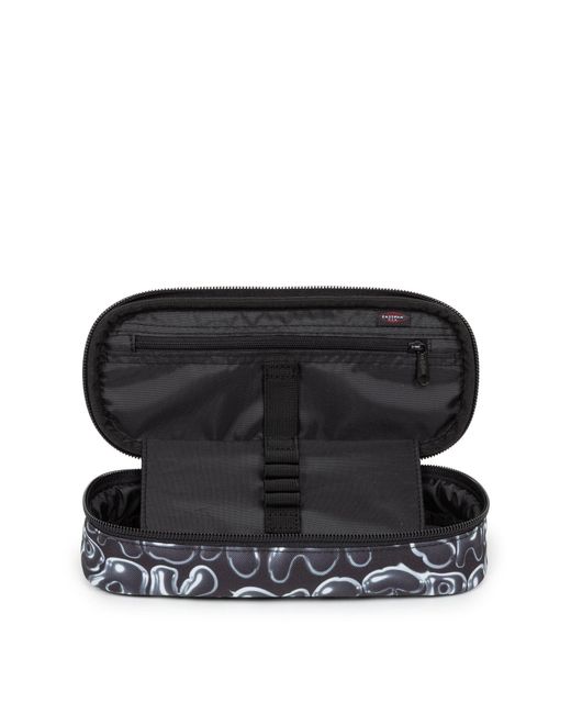 Oval Single, 100% Polyester di Eastpak in Black