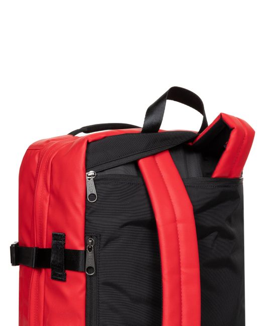Travelpack, 100% Polyester di Eastpak in Red