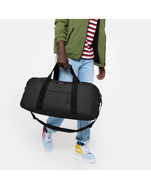 Borsone Station+ 58L Borsone Da Viaggio E Borsa Da Palestra Con Tracolla Rimovibile di Eastpak in Black