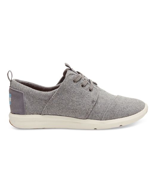 womens gray casual sneakers