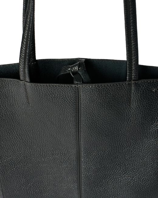 Ecco Black Aven Tote