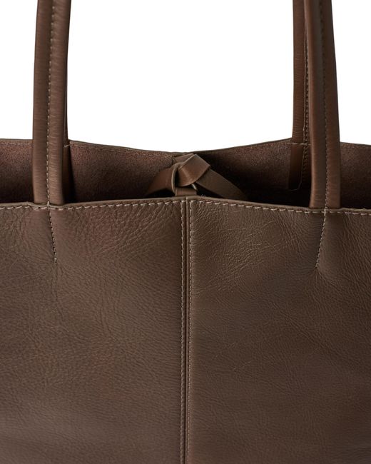 Ecco Brown Aven Tote