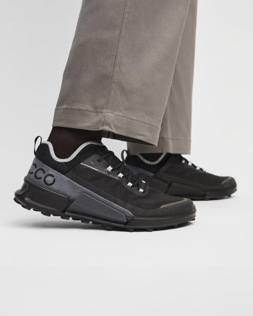 Ecco Black Breathable Mesh Low-Profile Sneakers for men