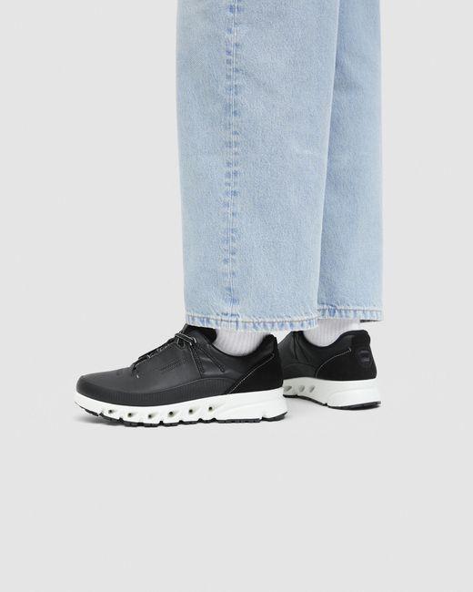 Ecco Black Multi-Vent for men