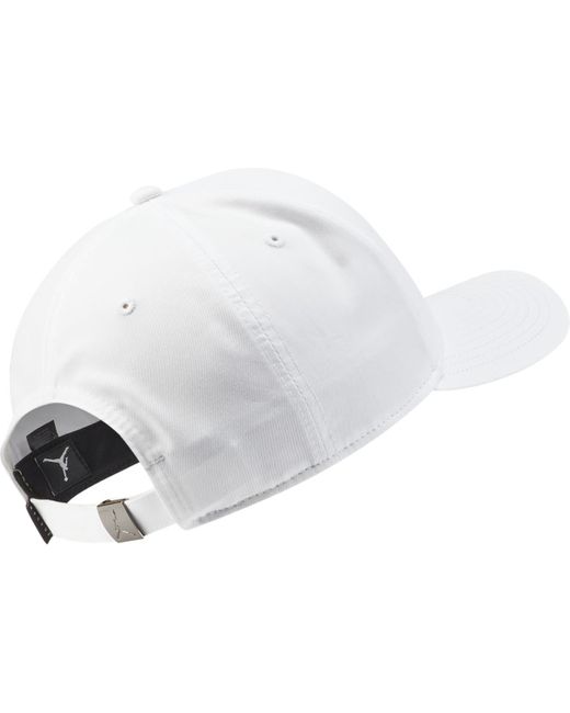 white nike cap