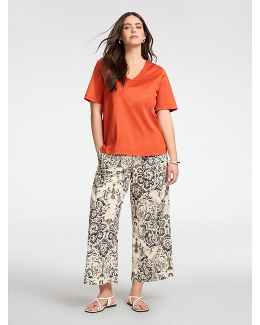 T-shirt in cotone scollo a V di Elena Miro in Red
