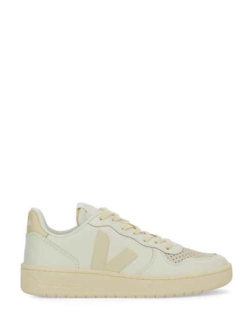 Veja White Sneaker V10