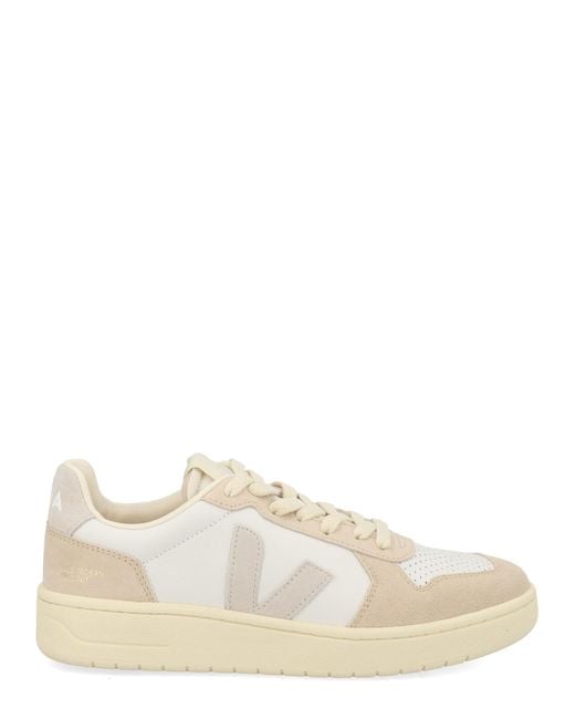 Veja Natural Sneaker "V-82"