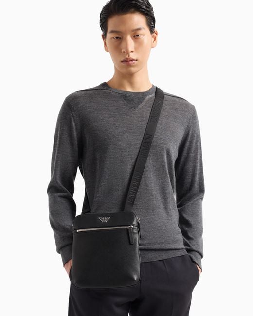 Bolso Bandolera Plano De Piel Saffiano Regenerada Con Placa De Águila Asv Emporio Armani de hombre de color Black