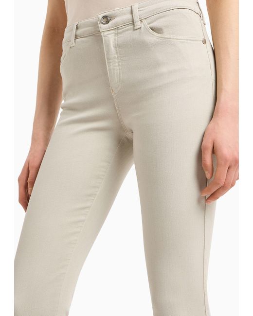 Jeans J18 Vita Alta E Gamba Skinny In Tessuto Stretch Tinto Capo di Emporio Armani in Gray
