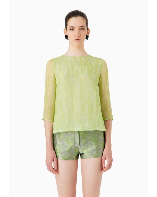 Shorts In Tessuto Jacquard Con Pattern Geometrico A Rilievo di Emporio Armani in Green