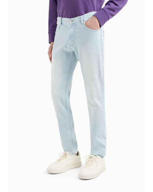 Jeans J16 Slim Fit In Denim Bleached di Emporio Armani in Blue da Uomo