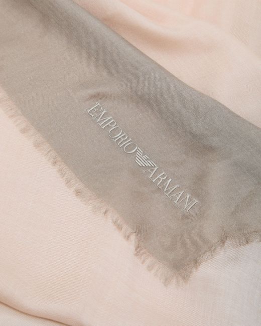 Scialle di Emporio Armani in Natural
