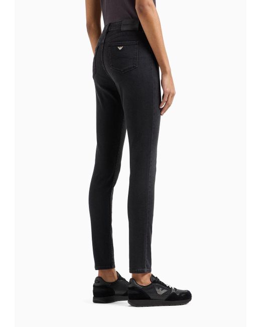 Jeans J20 High Waist Super Skinny Leg In Comfort Denim Stone Wash di Emporio Armani in Black